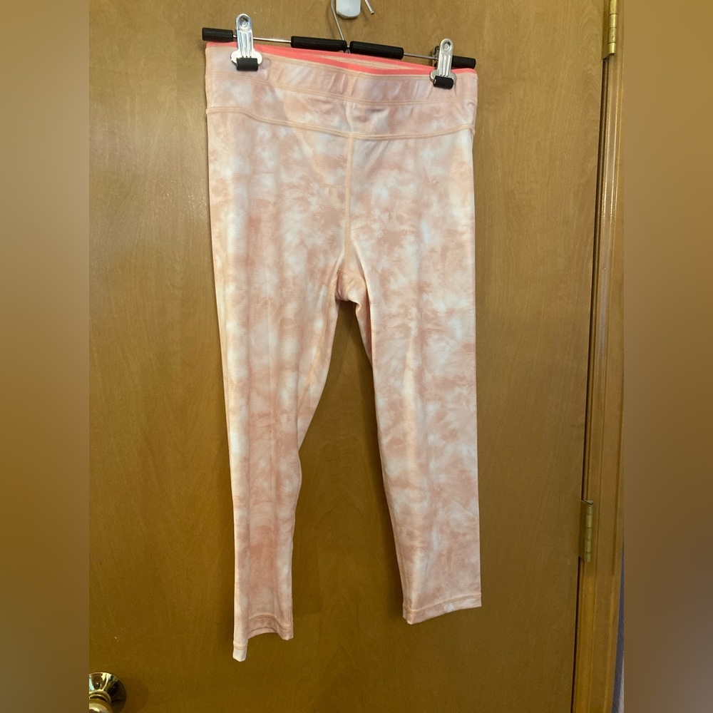 GAP FIT White/Peach ECLIPSE Cropped Leggings Size Medium